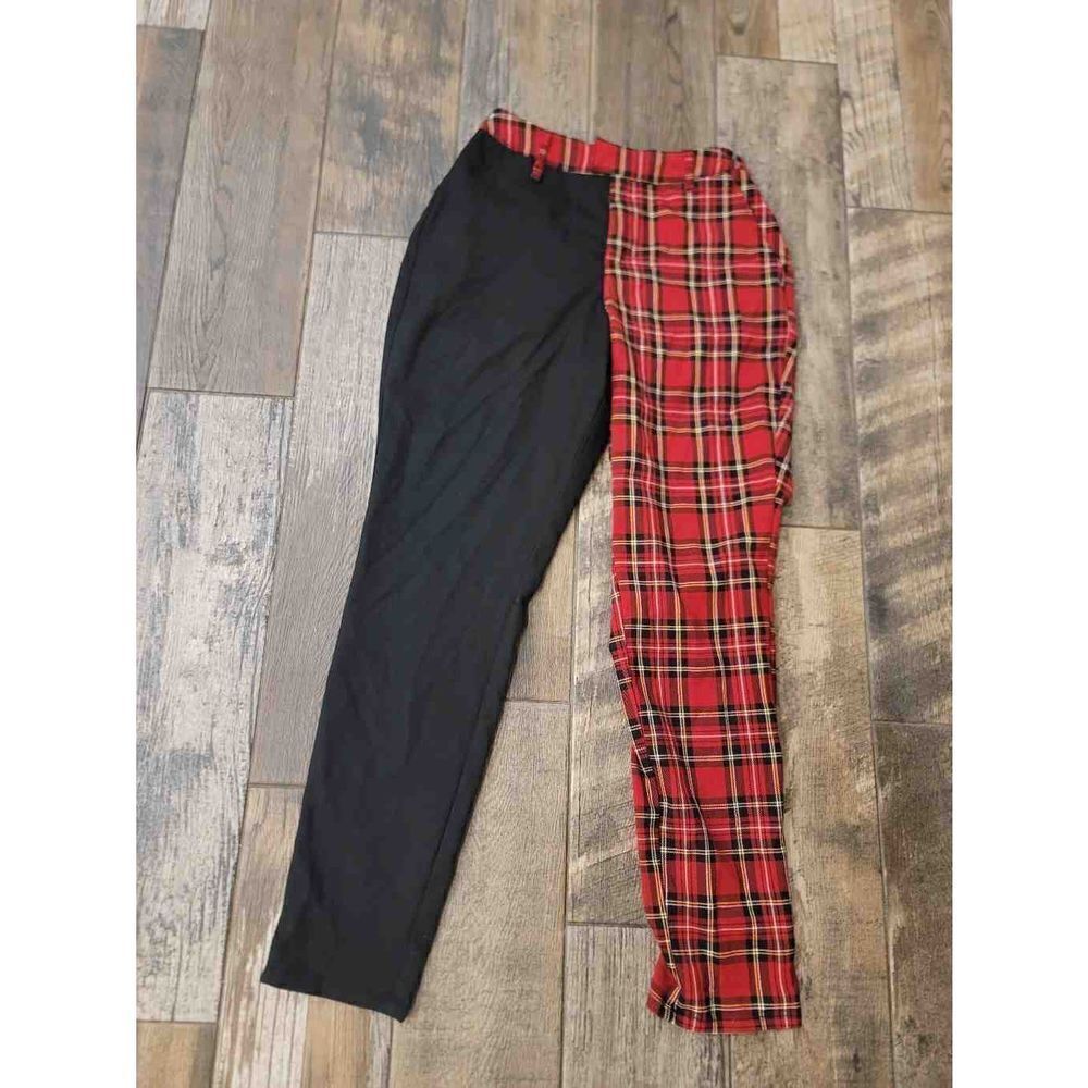 Split pattern hot topic slacks - Picture 4 of 4